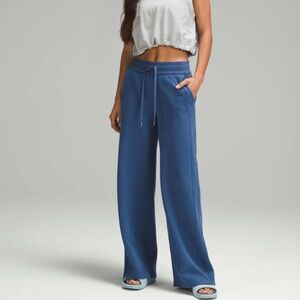 Lululemon Scuba Mid-Rise Wide-Leg Pant *Full Length 31” Pitch Blue $128